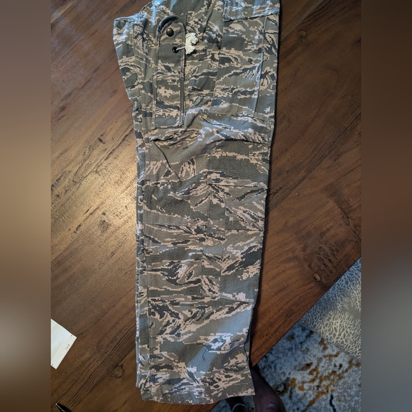 U.S. Air Force Tactical Flight Duty Trouser, Digital Camo - Picture 4 of 11